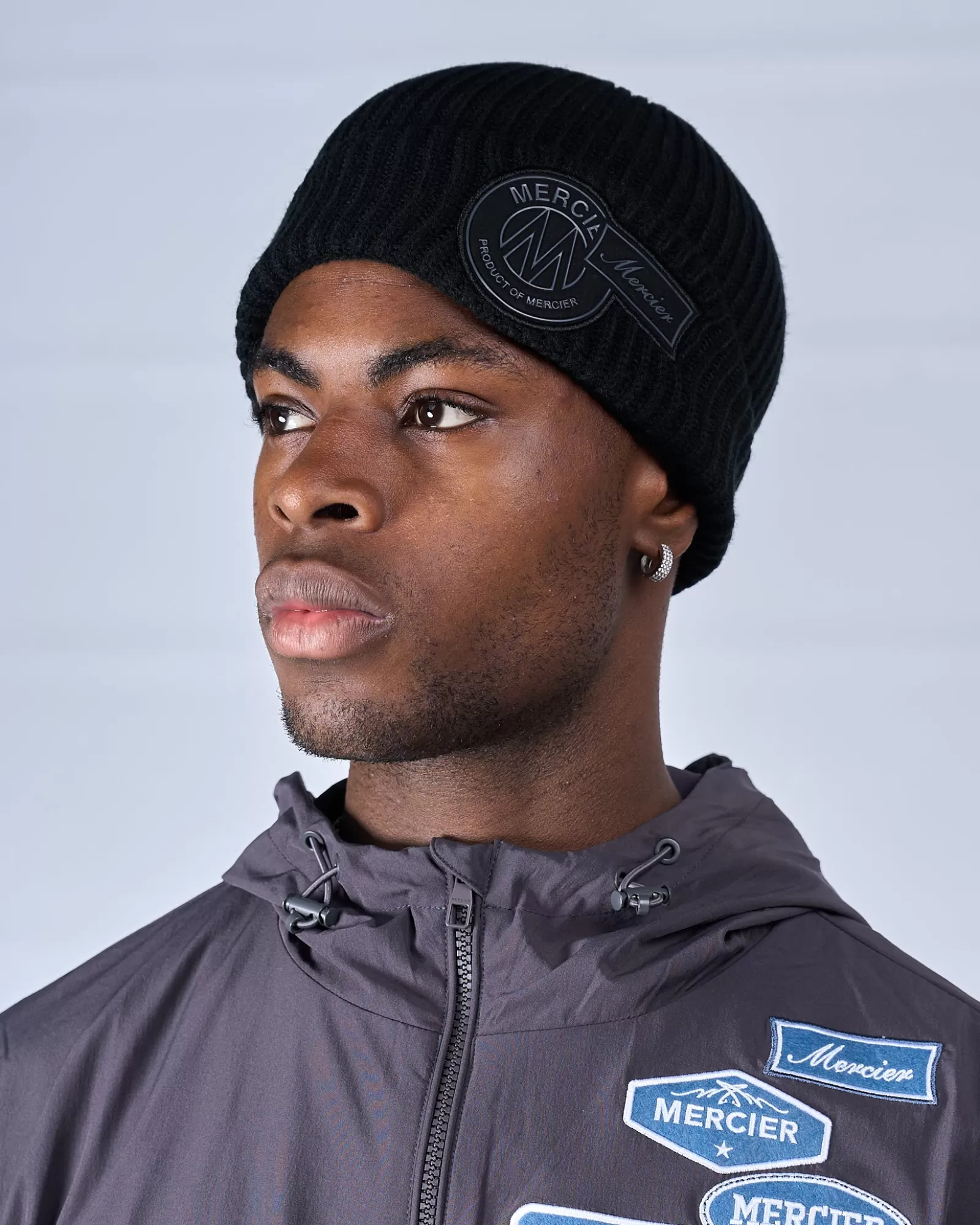 Zubehör | Kopfbedeckung>Mercier Black Tonal Badge Ribbed Beanie