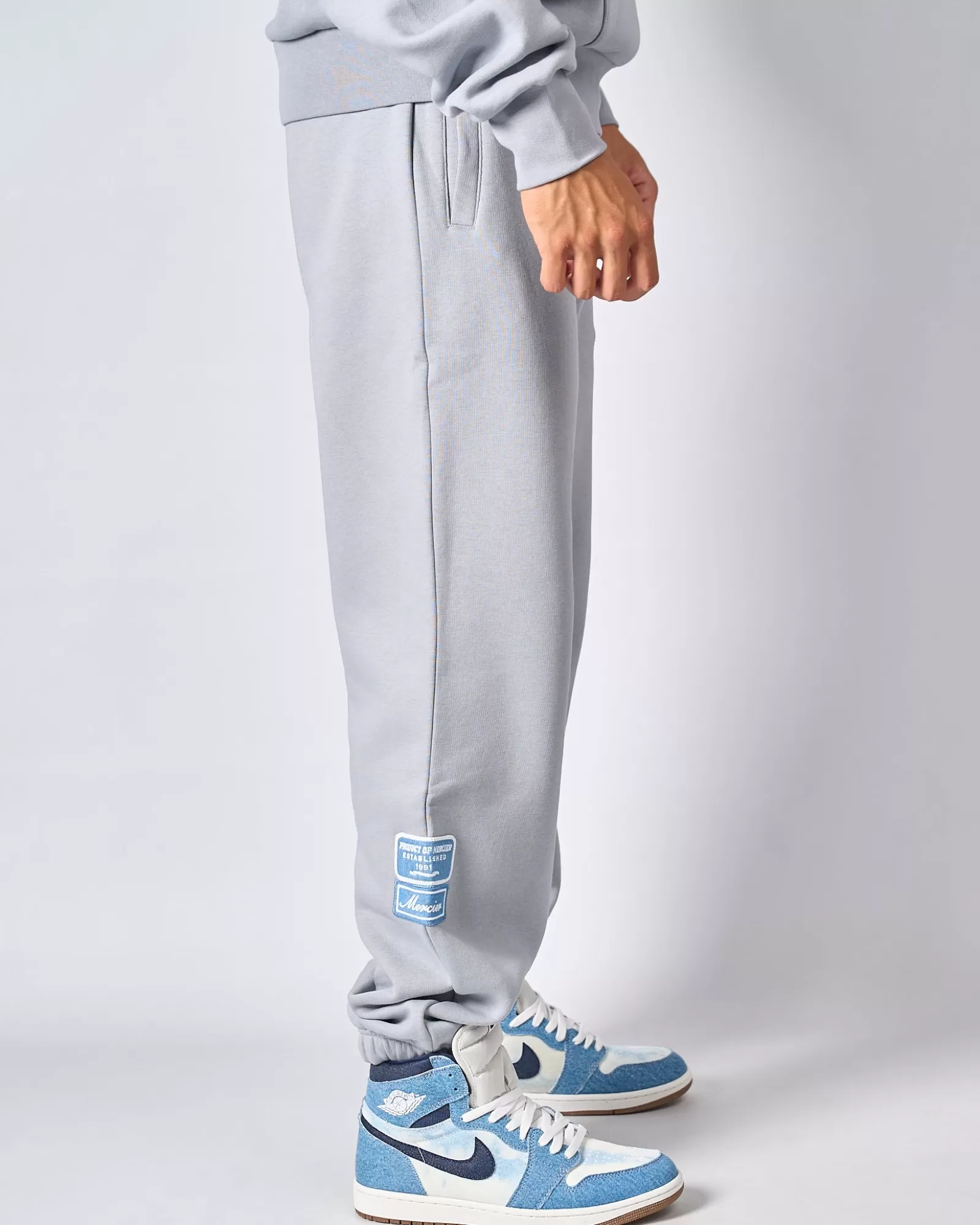 Jogger | Trainingsanzüge>Mercier Smoke Grey Denim OG Badge Joggers
